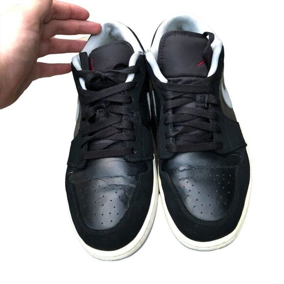RARE 2015 Nike Air Jordan 1 Low Black Wolf Grey Size 11 - Picture 4 of 15